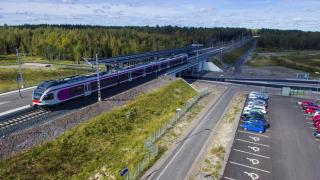 Ilmakuva Vehkalan juna-aseman läheisyydestä.
