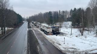 Länsimäki-rekkapysäköinti-1