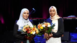 Vuoden vantaalainen vapaaehtoisteko 2021 -tunnustuksen Mentoring for Future hankkeelle vastaanottivat Faisa Qasim ja Salaado Qasim.