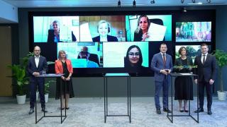 Osallistujia Green City Accord -allekirjoitustilaisuudessa.