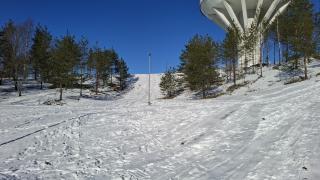 Malmimäen päällä on vesitorni.