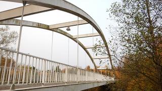 Keravanjoen ylittävä silta Rekolan ja Päiväkummun rajalla.