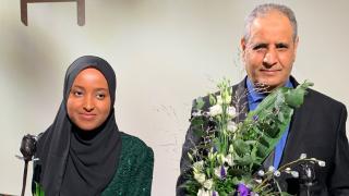 Kulttuuriseppä- palkinnon vuonna 2020 saaneet Salaado Qasim ja Mohedin Al-Aswad.