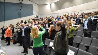 Hyvinvointiseminaari kokosi suuren joukon luottamushenkilöitä ja johtoa Heurekaan