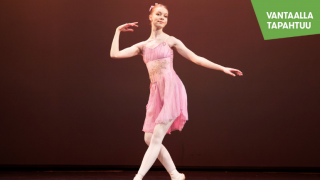 Tanssija Lotta Arjanne.