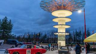 Entinen kilpa-ajojen valvontatorni Ombra kunnostettu tilataideteokseksi.