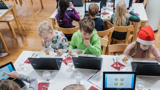 Ekaluokkalaiset arvioivat aistinvaraisesti tortillalasagnea