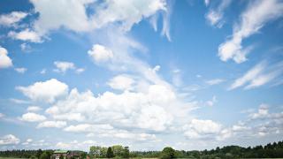 peltomaisema Vantaalla.