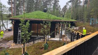 Kuusijärven savusaunojen työmaa kesäkuussa 2025.