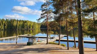Kuusijärven uimaranta syksyllä