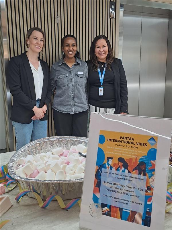 Kuvassa tapahtuman järjestäjiä.