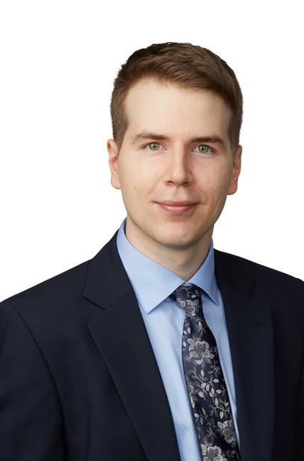 Kaupunginvaltuutettu Oskari Iivarinen kuvassa