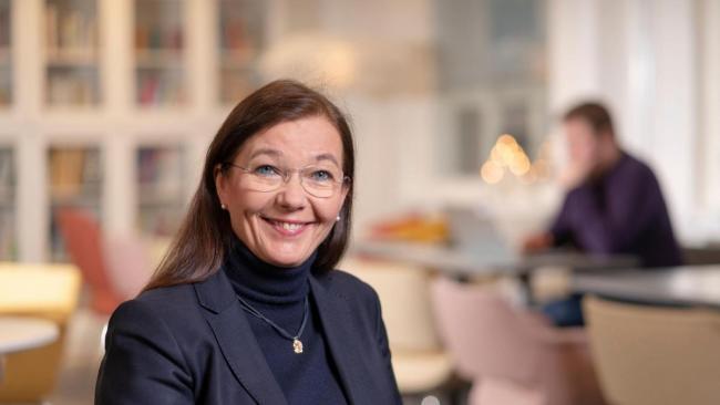 Apulaiskaupunginjohtaja Katri Kalske Kasvatuksen ja oppimisen toimialalta